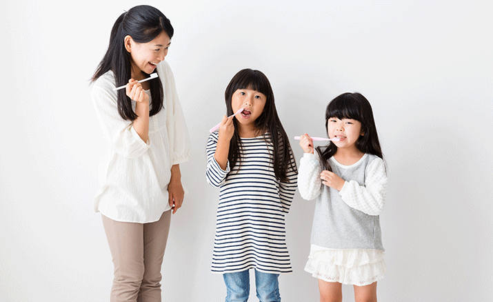 衛生的で矯正中も歯の治療が可能です